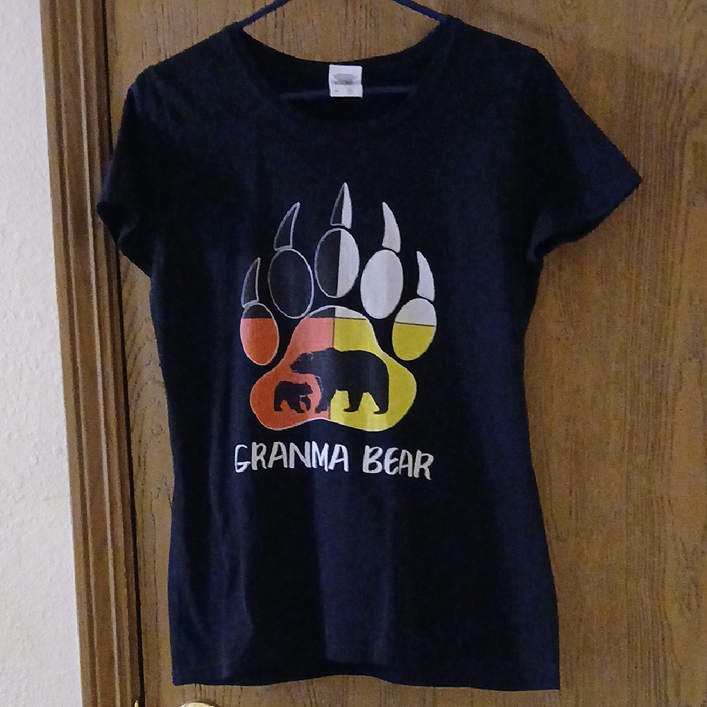 Fruit of the Loom Women's Black Tee with Bear Design